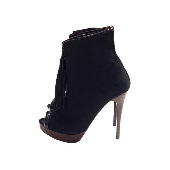 L’AGENCE BLACK SUEDE STILETTO ANKLE BOOT WITH FRONT ZIPPER CLOSURE AND TUSSLE - Picture 15 of 16
